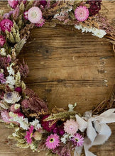 Couronne de fleurs séchées